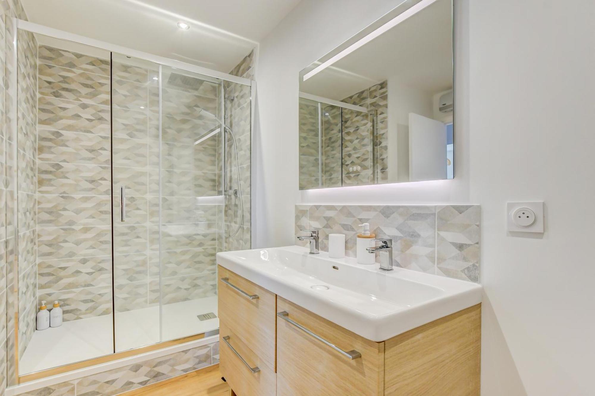 Sunset Duplex - Grand-Rond, Jardin Des Plantes, Centre-Ville, 2 Bdrs 60M2, Ac, Free Public Car Park 200M Away, Netflix - T3 60M2 Avec Clim, Parking Public Gratuit A 200M Тулуза Экстерьер фото